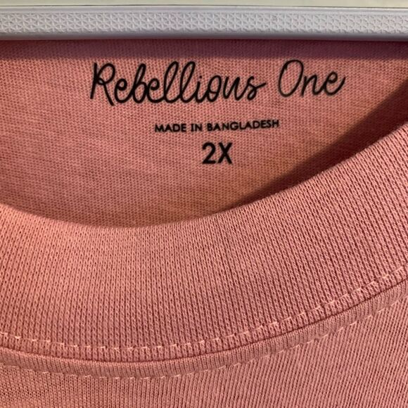 Rebellious One Size 2X 3X Mauve Celestial Graphic Tee - Picture 3 of 4